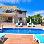 Βίλα Kayakoey 4 Bedroom With Private Pool