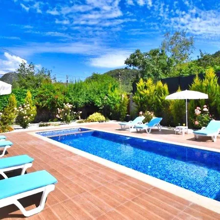 Kayakoey 4 Bedroom With Private Pool 페티예
