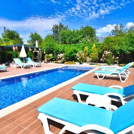 Kayakoey 4 Bedroom With Private Pool 페티예